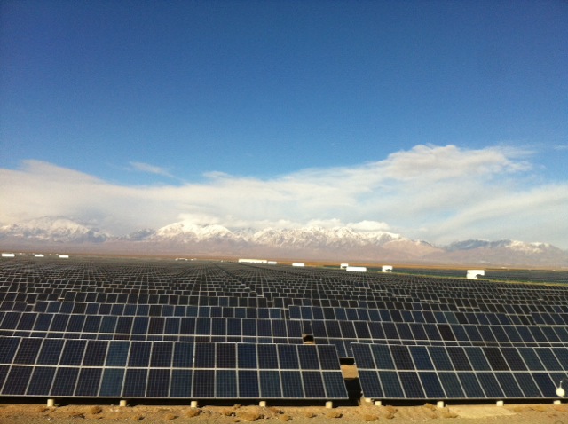 能高80MW光伏电站项目顺利并网(图1)